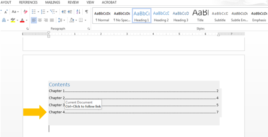 Capture d'écran d'un document Word où une table des matières affichant les chapitres un à quatre est mise en évidence avec un surlignement gris.